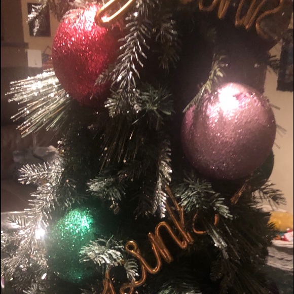 🎄Victory Secret 2018 Christmas Tree. 🎄 - Picture 4 of 8